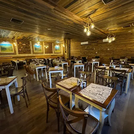 Hotel Mоura Boutique & 4*